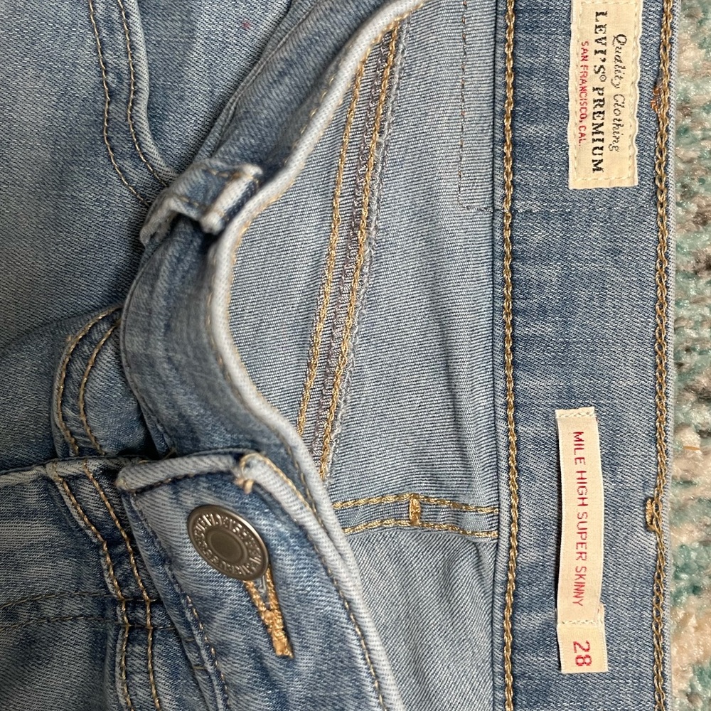 High Waist Levi Jeans